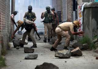 Protesters blcoked roads during funeral prayers... Protesters blcoked roads during funeral prayers...