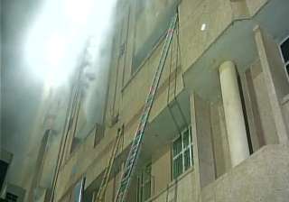 Lucknow: Fire breaks out at King George Medical... Lucknow: Fire breaks out at King George Medical...