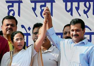AAP supports Mamata Banerjee after her war of... AAP supports Mamata Banerjee after her war of...
