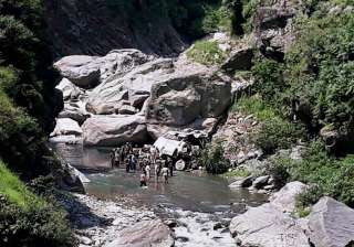 16 Amarnath Yatra pilgrims killed as bus falls... 16 Amarnath Yatra pilgrims killed as bus falls...