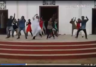kerala priest impromptu dance viral video - India TV kerala priest impromptu dance viral video - India TV