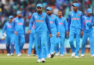 Virat Kohli with his teammates - India TV Virat Kohli with his teammates - India TV