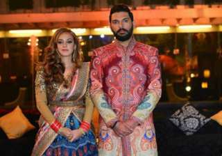 Yuvraj Singh, Hazel Keech - India TV Yuvraj Singh, Hazel Keech - India TV