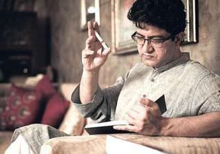prasoon joshi cbfc chief pahlaj nihalani prasoon joshi cbfc chief pahlaj nihalani