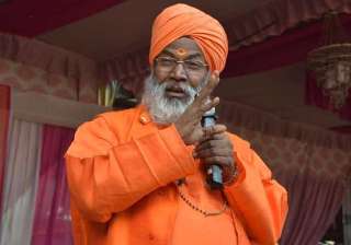 BJP MP Sakshi Maharaj defends Dera chief Ram... BJP MP Sakshi Maharaj defends Dera chief Ram...
