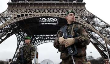 School shooting, letter bomb at IMF rock Paris;... School shooting, letter bomb at IMF rock Paris;...
