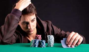 Gambling addicts may fail to take risks in real... Gambling addicts may fail to take risks in real...