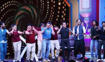 Salman Khan Sunil Grover Super Night with Tubeligh Salman Khan Sunil Grover Super Night with Tubeligh