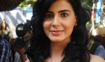 Kirti Kulhari urges kids to stay away from Blue... Kirti Kulhari urges kids to stay away from Blue...