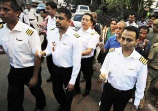 agitating air india pilots seeks pm sonia s... agitating air india pilots seeks pm sonia s...