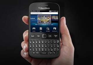 blackberry 9720 launched in multiple colours -... blackberry 9720 launched in multiple colours -...