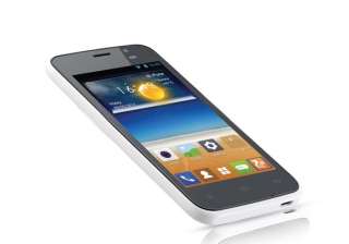 gionee pioneer p2s launched at rs 6 499 - India TV gionee pioneer p2s launched at rs 6 499 - India TV
