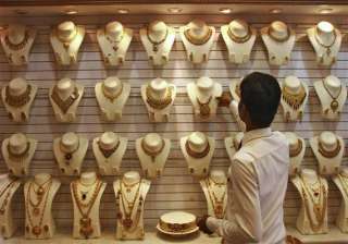 gold edges higher on stray buying silver also... gold edges higher on stray buying silver also...