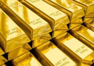 gold hits 9 month high at rs 32 000 on weak rupee... gold hits 9 month high at rs 32 000 on weak rupee...
