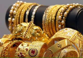 gold loses rs 100 silver rs 350 on global cues -... gold loses rs 100 silver rs 350 on global cues -...