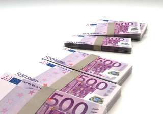 euro falls below 1999 launch rate - India TV euro falls below 1999 launch rate - India TV
