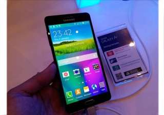 samsung reveals its thinnest phone yet the galaxy... samsung reveals its thinnest phone yet the galaxy...