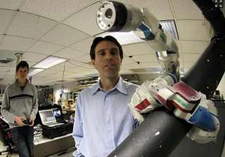 robots helping surgeons where hands can t reach -... robots helping surgeons where hands can t reach -...
