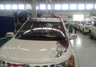 mahindra launches xuv500 sportz at rs13.68 lakh -... mahindra launches xuv500 sportz at rs13.68 lakh -...