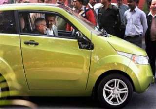 pranab sits in driving seat of mahindra electric... pranab sits in driving seat of mahindra electric...