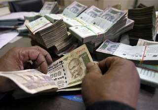rupee at 2 week high of 52.71/72 - India TV rupee at 2 week high of 52.71/72 - India TV