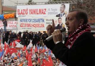 turkish pm threatens to ban facebook youtube -... turkish pm threatens to ban facebook youtube -...