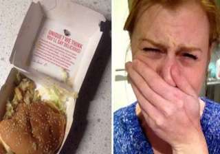 omg lady gets traumatized after eating cockroach... omg lady gets traumatized after eating cockroach...
