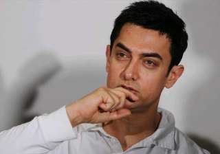 aamir khan files fir about a defamatory campaign... aamir khan files fir about a defamatory campaign...