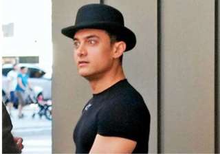 aamir plans a caller tune of dhoom 3 - India TV aamir plans a caller tune of dhoom 3 - India TV