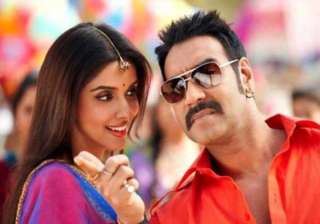 ajay is the latest item boy - India TV ajay is the latest item boy - India TV