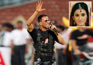 akshay is an amazing host says smita bansal -... akshay is an amazing host says smita bansal -...