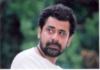 anees bazmee not in favour of adult comedies -... anees bazmee not in favour of adult comedies -...