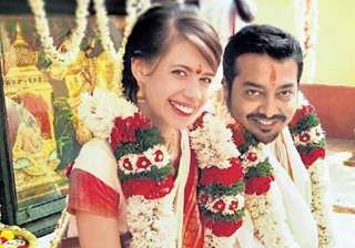 anurag marries kalki under a mango tree - India TV anurag marries kalki under a mango tree - India TV