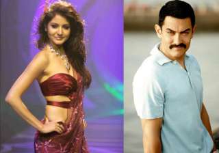 anushka sharma in peekay opposite aamir - India TV anushka sharma in peekay opposite aamir - India TV