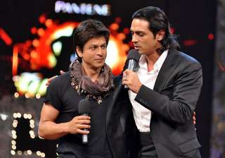 arjun rampal advices shah rukh to control his... arjun rampal advices shah rukh to control his...