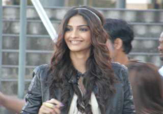 boldness does not imply stripping says sonam -... boldness does not imply stripping says sonam -...