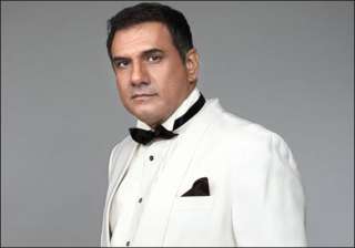 boman irani enjoys watching drama - India TV boman irani enjoys watching drama - India TV