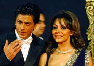 case filed against shah rukh for gender test of... case filed against shah rukh for gender test of...