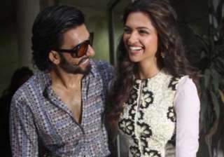 deepika padukone follows ranveer singh to... deepika padukone follows ranveer singh to...