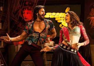 deepika ranveer share madness in ram leela s new... deepika ranveer share madness in ram leela s new...