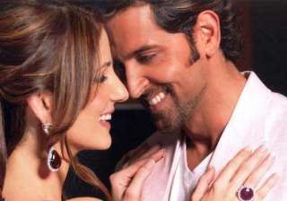 did suzanne roshan leave hrithik because of his... did suzanne roshan leave hrithik because of his...