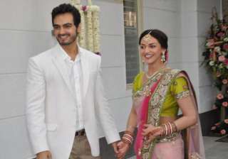 esha deol to wed in temple on june 29 - India TV esha deol to wed in temple on june 29 - India TV