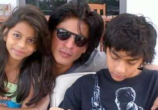 find boyfriend like me srk tells daughter view... find boyfriend like me srk tells daughter view...