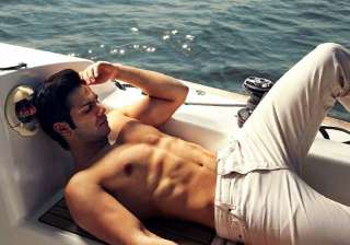 varun dhawan a fitness freak see rare pics -... varun dhawan a fitness freak see rare pics -...