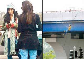 hrithik katrina spotted performing deadly stunts... hrithik katrina spotted performing deadly stunts...