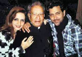 hrithik considers grandpa lucky - India TV hrithik considers grandpa lucky - India TV