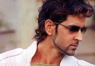 hrithik injured on the sets of agneepath - India... hrithik injured on the sets of agneepath - India...