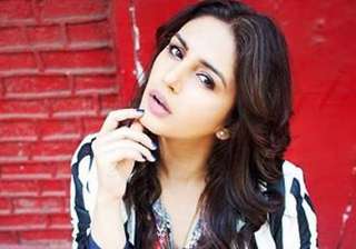 huma qureshi gets the badlapur surprise of her... huma qureshi gets the badlapur surprise of her...