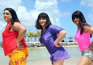 humshakals strikes gold despite negative reviews... humshakals strikes gold despite negative reviews...