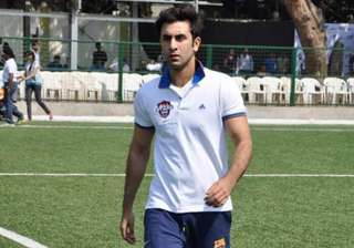 ranbir kapoor to watch cricket world cup matches... ranbir kapoor to watch cricket world cup matches...